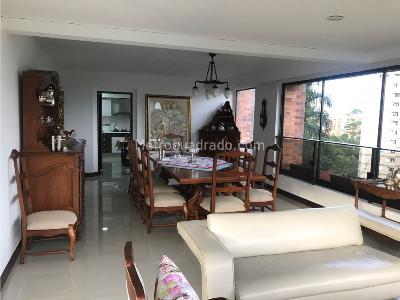 Apartamento de 4 alcobas en venta en El Poblado, Medellín, 444 m² · foto 2 de 14