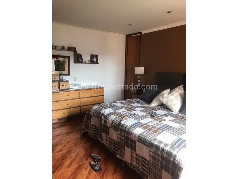 Apartamento de 3 Alcobas en Los Parra, cerca a Av. El Poblado - 6