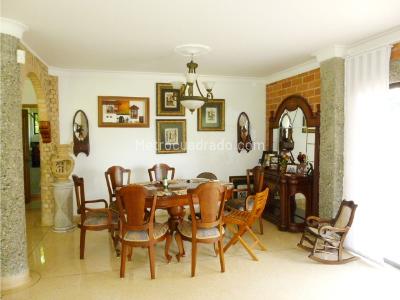 Casa en venta en Loma Del Esmeraldal, Envigado · foto 3 de 20