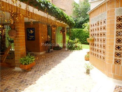 Casa en venta en Loma Del Esmeraldal, Envigado · foto 4 de 20