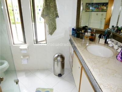 Casa en venta en Loma Del Esmeraldal, Envigado · foto 15 de 20