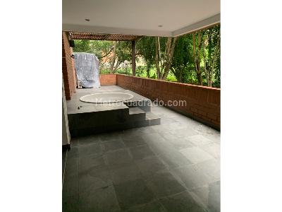 Apartamento en venta en El Poblado, Medellín · foto 18 de 20