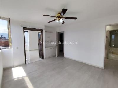 Apartamento en arriendo en Poblado, Medellín · foto 2 de 5