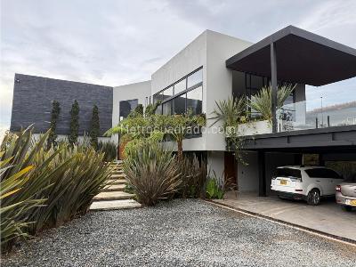 Casa de 3 alcobas en venta en Alto Del Escobero, Envigado · foto 12 de 18