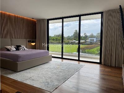 Casa de 5 alcobas en venta en Llanogrande, Rionegro, 800 m² · foto 3 de 18