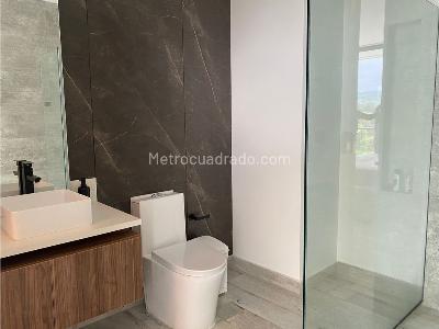 Casa de 5 alcobas en venta en Llanogrande, Rionegro, 800 m² · foto 13 de 18