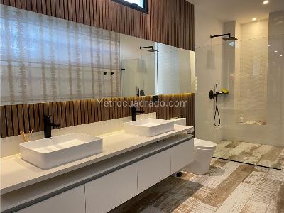 Casa de 5 alcobas en venta en Llanogrande, Rionegro, 800 m² · foto 15 de 18