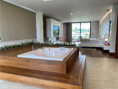 Casa de 5 alcobas en venta en Llanogrande, Rionegro, 800 m² · foto 17 de 18