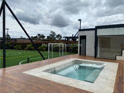 Casa de 5 alcobas en venta en Llanogrande, Rionegro, 800 m² · foto 18 de 18