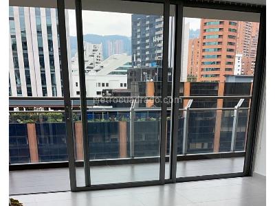 Apartamento de 2 alcobas en arriendo en El Poblado Oviedo, Medellín, 100 m² · foto 7 de 17