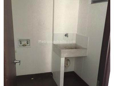 Apartamento de 2 alcobas en arriendo en El Poblado Oviedo, Medellín, 100 m² · foto 8 de 17