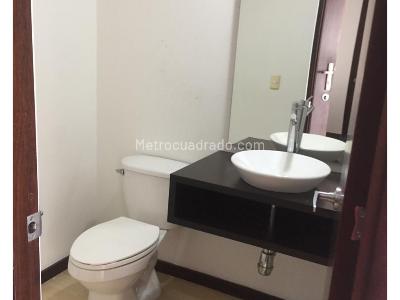 Apartamento de 2 alcobas en arriendo en El Poblado Oviedo, Medellín, 100 m² · foto 10 de 17