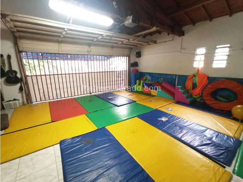 Commercial House with Spacious Layout in San Lucas - 8