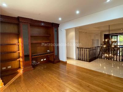Apartamento de 5 alcobas en venta en Poblado La Calera, Medellín, 900 m² · foto 4 de 20