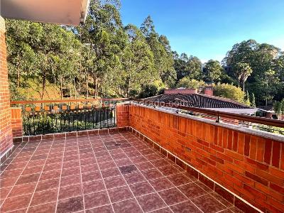 Apartamento de 5 alcobas en venta en Poblado La Calera, Medellín, 900 m² · foto 10 de 20