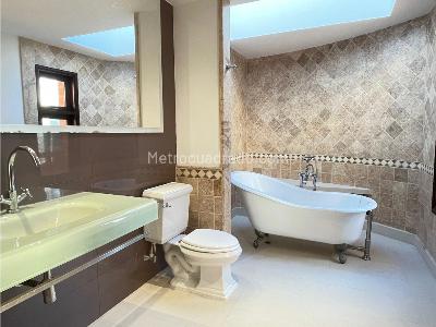 Apartamento de 5 alcobas en venta en Poblado La Calera, Medellín, 900 m² · foto 11 de 20
