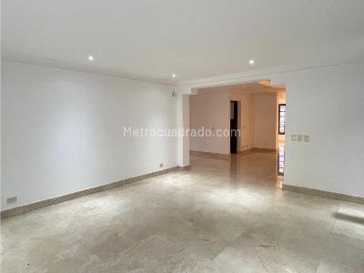 Apartamento de 5 alcobas en venta en Poblado La Calera, Medellín, 900 m² · foto 13 de 20