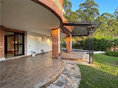 Apartamento de 5 alcobas en venta en Poblado La Calera, Medellín, 900 m² · foto 19 de 20