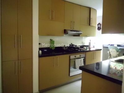 Apartamento de 4 alcobas en venta en El Poblado, Medellín, 199 m² · foto 10 de 20