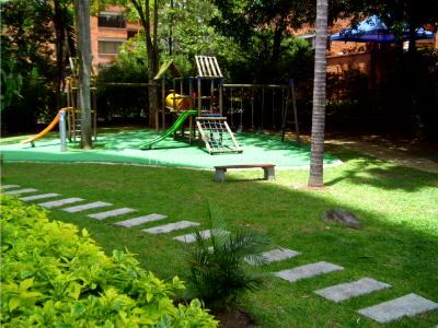 Apartamento de 4 alcobas en venta en El Poblado, Medellín, 199 m² · foto 17 de 20