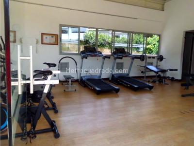 Apartamento de 4 alcobas en venta en El Poblado, Medellín, 199 m² · foto 19 de 20