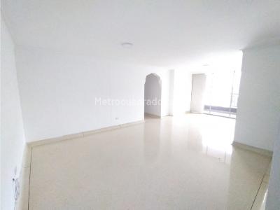 Apartamento en venta en Envigado, Envigado · foto 2 de 19