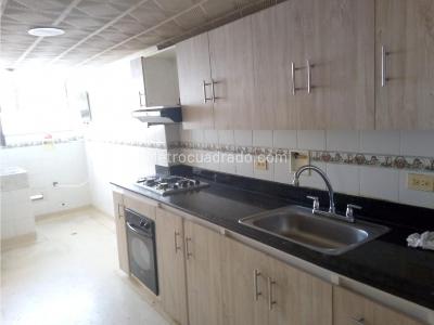 Apartamento en venta en Envigado, Envigado · foto 4 de 19
