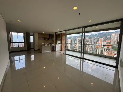 Apartamento de 3 alcobas en arriendo en El Poblado, Medellín, 184 m² · foto 2 de 19