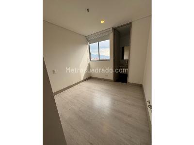 Apartamento de 3 alcobas en arriendo en El Poblado, Medellín, 184 m² · foto 10 de 19