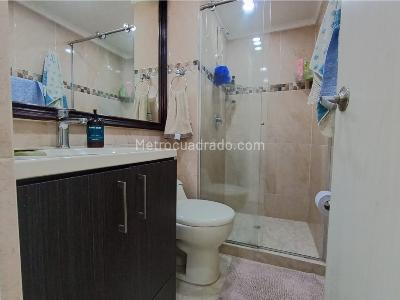 Apartamento de 3 alcobas en venta en El Poblado, Medellín, 90 m² · foto 14 de 14
