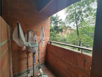 Apartamento de 3 alcobas en venta en El Poblado, Medellín, 196 m² · foto 8 de 13