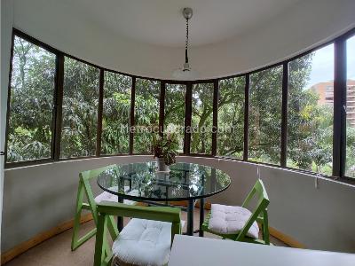 Apartamento de 3 alcobas en venta en El Poblado, Medellín, 196 m² · foto 9 de 13