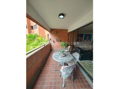Apartamento de 3 alcobas en venta en El Poblado, Medellín, 196 m² · foto 10 de 13