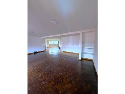Apartamento en venta en El Poblado, Medellín · foto 3 de 16