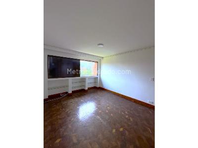 Apartamento en venta en El Poblado, Medellín · foto 4 de 16