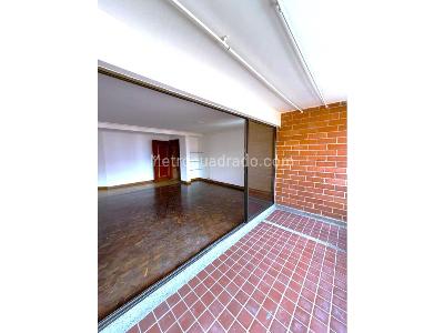 Apartamento en venta en El Poblado, Medellín · foto 9 de 16