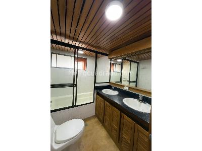 Apartamento en venta en El Poblado, Medellín · foto 15 de 16