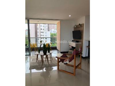 Apartamento de 2 alcobas en arriendo en Lalinde, Medellín, 94 m² · foto 2 de 17
