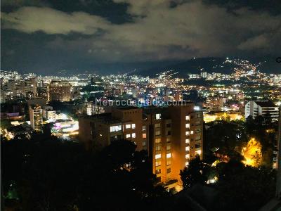 Apartamento de 2 alcobas en arriendo en Lalinde, Medellín, 94 m² · foto 5 de 17