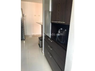 Apartamento de 2 alcobas en arriendo en Lalinde, Medellín, 94 m² · foto 7 de 17