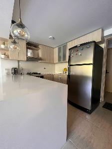 Apartamento en venta en Loma De Los Bernal, Medellín · foto 2 de 16