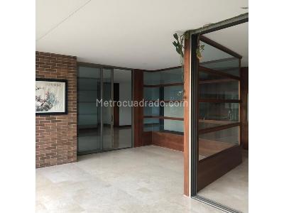 Apartamento en arriendo en Poblado, Medellín · foto 3 de 17