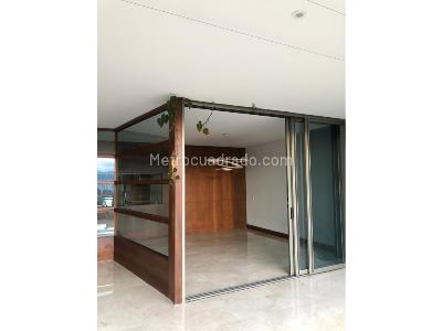 Apartamento en arriendo en Poblado, Medellín · foto 8 de 17