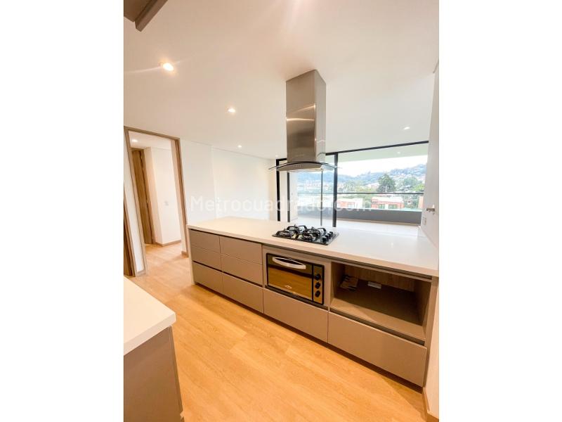 2BR Apartment in El Retiro (85 m²) - 2