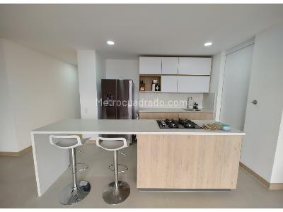 Apartamento de 2 alcobas en venta en Envigado, Envigado, 84 m² · foto 2 de 13