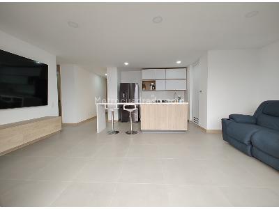 Apartamento de 2 alcobas en venta en Envigado, Envigado, 84 m² · foto 3 de 13