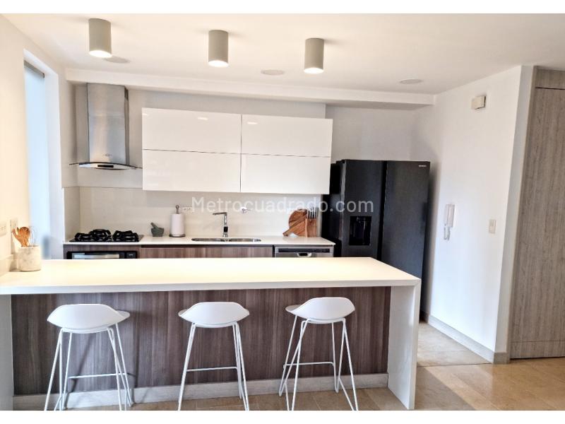 Furnished 4BR Apartment Near Parque El Poblado - 9