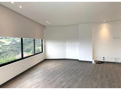 Casa de 4 alcobas en venta en Envigado, Envigado, 370 m² · foto 5 de 12