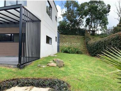 Casa de 4 alcobas en venta en Envigado, Envigado, 370 m² · foto 8 de 12