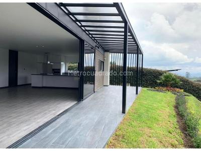 Casa de 4 alcobas en venta en Envigado, Envigado, 370 m² · foto 9 de 12
